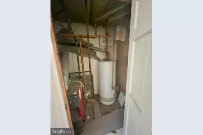 124 W Spencer Avenue, Philadelphia, PA 19120 - Photo 25