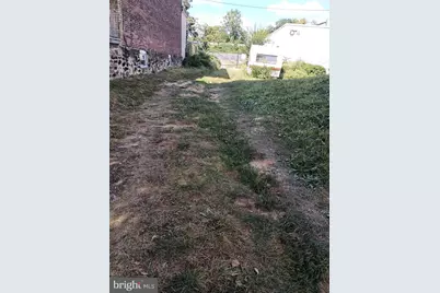 829 W Fisher Avenue, Philadelphia, PA 19141 - Photo 1