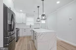 808 Fernon St, Philadelphia, PA 19148 - Photo 9