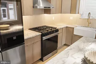 2619 Cedar St, Philadelphia, PA 19125 - Photo 9