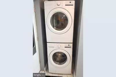 2001 S 17th Street #FLR 3, Philadelphia, PA 19145 - Photo 11