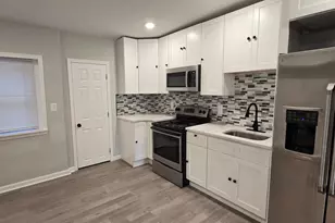 5625 Crowson St, Philadelphia, PA 19144 - Photo 9