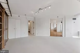 202 W Rittenhouse Square, Philadelphia, PA 19103 - Photo 31