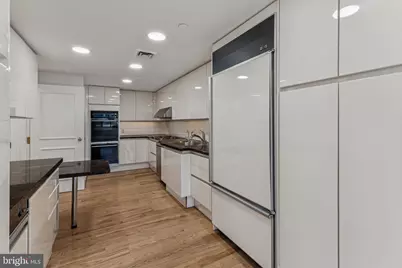 202 W Rittenhouse Square #1106, Philadelphia, PA 19103 - Photo 13