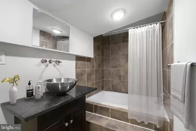 1329 Lombard Street #403, Philadelphia, PA 19147 - Photo 5