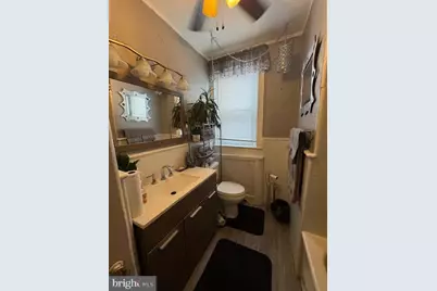 1137 W Wyoming Avenue, Philadelphia, PA 19140 - Photo 7