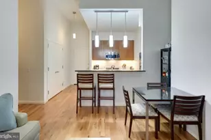 1425 Locust St, Philadelphia, PA 19102 - Photo 5