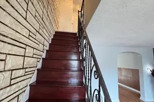 3255 Friendship St, Philadelphia, PA 19149 - Photo 5