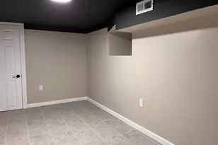 740 S 59th St, Philadelphia, PA 19143 - Photo 27