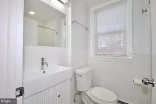 8037 Pine Rd, Philadelphia, PA 19111 - Photo 9