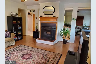 8 Rex Avenue #11, Philadelphia, PA 19118 - Photo 5