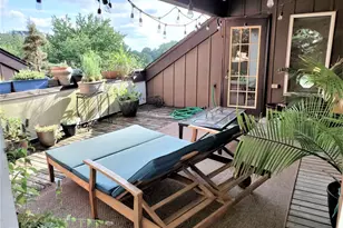 8 Rex Ave, Philadelphia, PA 19118 - Photo 21