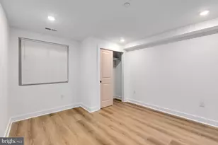 1028 W Arizona St, Philadelphia, PA 19133 - Photo 7