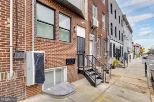 1028 W Arizona St, Philadelphia, PA 19133 - Photo 13