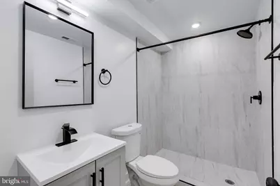 1028 W Arizona Street #1, Philadelphia, PA 19133 - Photo 9