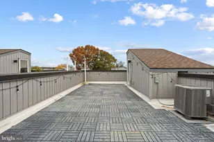 443 Shurs Ln, Philadelphia, PA 19128 - Photo 27