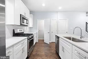 443 Shurs Ln, Philadelphia, PA 19128 - Photo 7