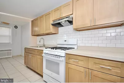 8037 Pine Road #2ND FLOOR, Philadelphia, PA 19111 - Photo 9