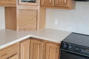 8027 Narvon St, Philadelphia, PA 19136 - Photo 5