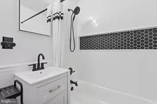 703 Hoffnagle St, Philadelphia, PA 19111 - Photo 15