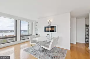 210 Locust St, Philadelphia, PA 19106 - Photo 7