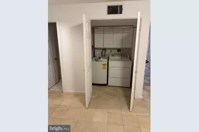 1016 E Moyamensing Avenue, Philadelphia, PA 19147 - Photo 5