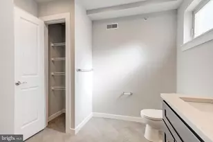 2530 Manton St, Philadelphia, PA 19146 - Photo 29