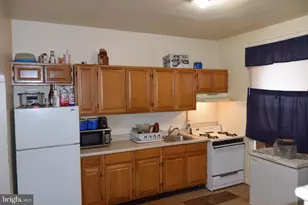 1306 W Auburn St, Philadelphia, PA 19132 - Photo 7