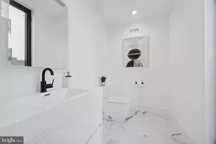 1843 Hartranft St, Philadelphia, PA 19145 - Photo 9