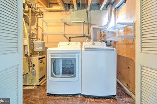 8305 Strahle Pl, Philadelphia, PA 19111 - Photo 39