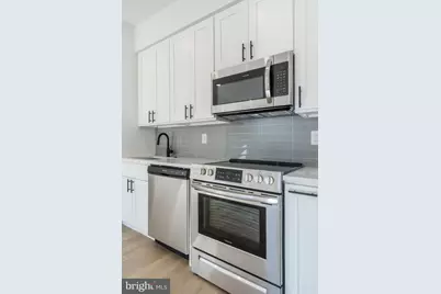 2002 Frankford Ave #2F, Philadelphia, PA 19125 - Photo 5