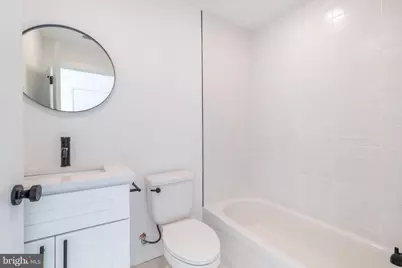 2002 Frankford Ave #2F, Philadelphia, PA 19125 - Photo 15