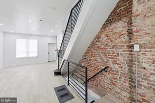 2321 Mountain St, Philadelphia, PA 19145 - Photo 9