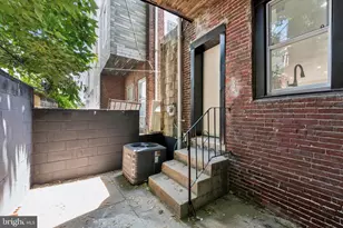 2321 Mountain St, Philadelphia, PA 19145 - Photo 29