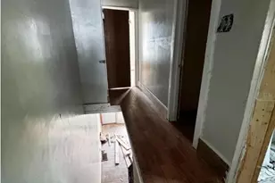 1211 Firth St, Philadelphia, PA 19133 - Photo 9