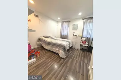 653 N 37th Street, Philadelphia, PA 19104 - Photo 9