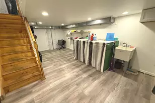 653 N 37th St, Philadelphia, PA 19104 - Photo 15