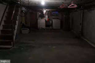 121 E Tulpehocken, Philadelphia, PA 19144 - Photo 33