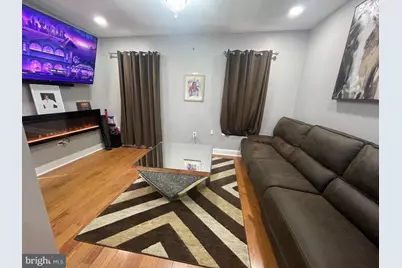 7119 Woodland Avenue, Philadelphia, PA 19142 - Photo 3