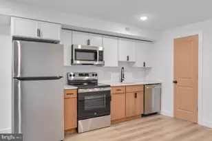 2502 N 10th St, Philadelphia, PA 19133 - Photo 3