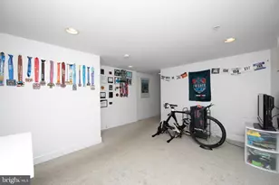 1926 Poplar St, Philadelphia, PA 19130 - Photo 17