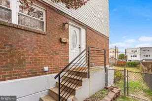 8822 Dewees St, Philadelphia, PA 19152 - Photo 3