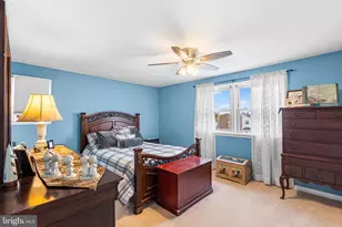 8822 Dewees St, Philadelphia, PA 19152 - Photo 15