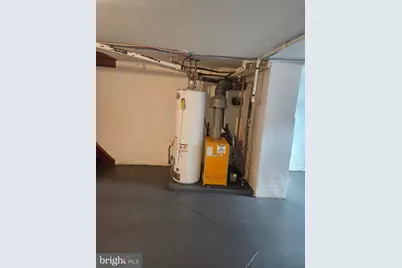 6405 Dicks Avenue, Philadelphia, PA 19142 - Photo 27