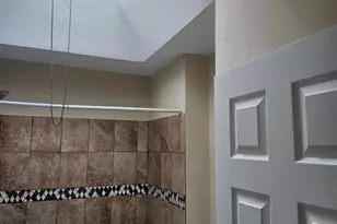 6405 Dicks Ave, Philadelphia, PA 19142 - Photo 21