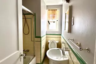 1526 Devereaux Ave, Philadelphia, PA 19149 - Photo 7