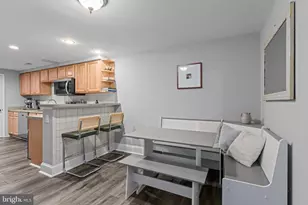 1714 Wallace St, Philadelphia, PA 19130 - Photo 11