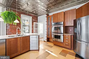 846 N Lecount St, Philadelphia, PA 19130 - Photo 5