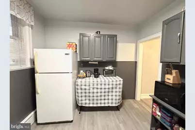 137 W Spencer Avenue, Philadelphia, PA 19120 - Photo 17