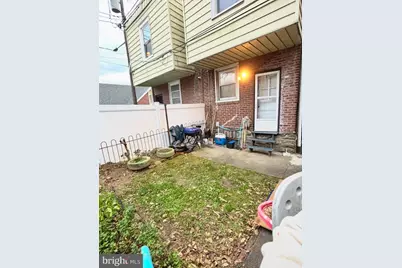 137 W Spencer Avenue, Philadelphia, PA 19120 - Photo 21